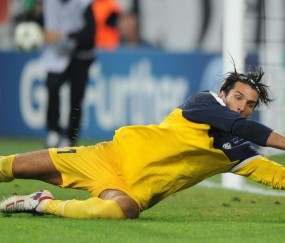 开云在线直播-从英超争冠焦点战到加拿大鏖战土耳其，体育如何成为现代社会的共同语言