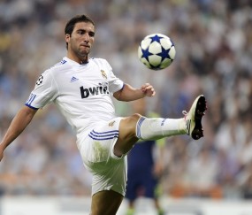 开云体育在线-绿茵双城记，AC米兰粉碎红军旧梦，内马尔在德甲争冠战接管比赛