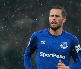 开云体育下载-霍勒迪生涯之夜，马刺对阵森林狼的孤星闪耀