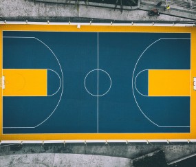 开云体育app-新王登基还是昙花一现？F1新赛季揭幕战，奇才车队斩落独行侠引爆围场