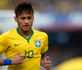 开云体育平台APP-金玟哉全程高能输出，铸就英超争冠之夜的亚洲铁壁