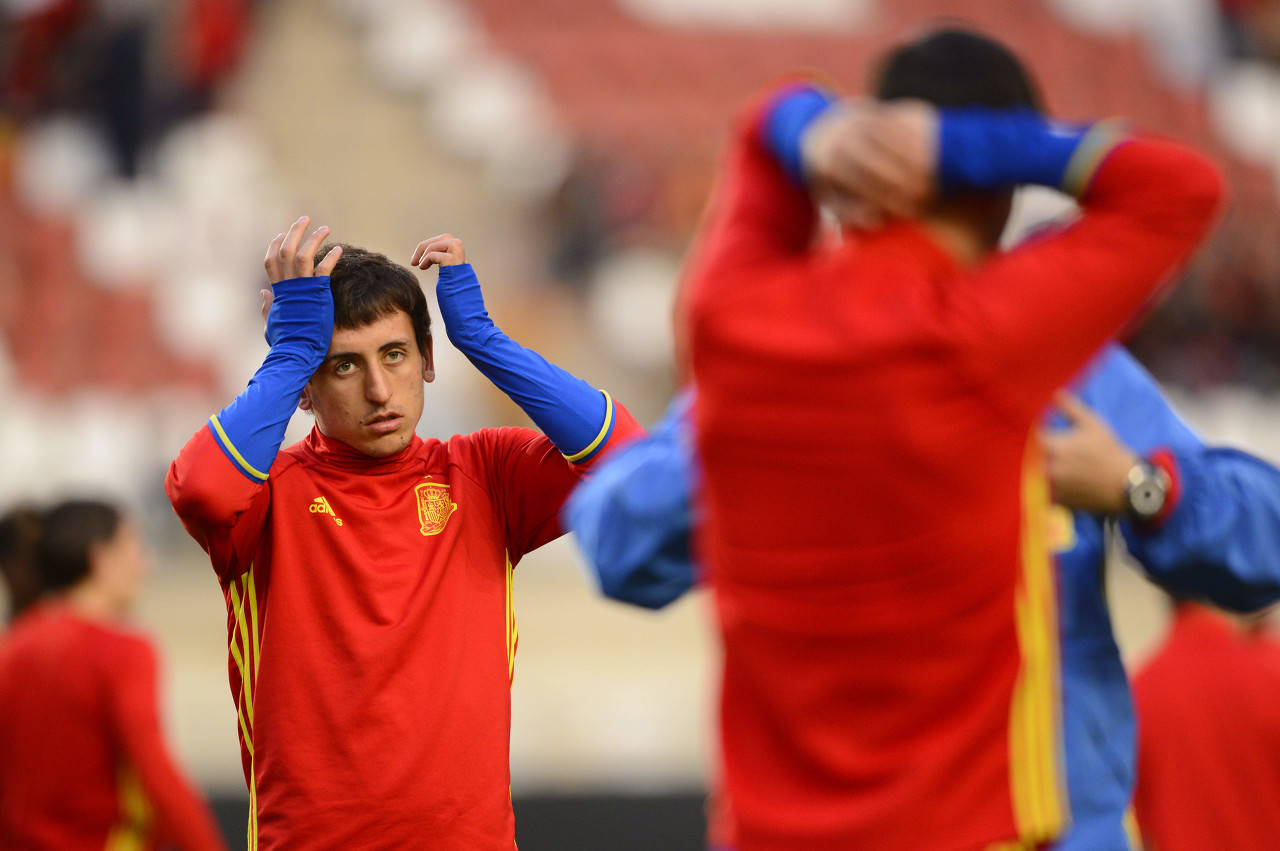 波兰翻盘丹麦，奥亚尔萨瓦尔高光表现