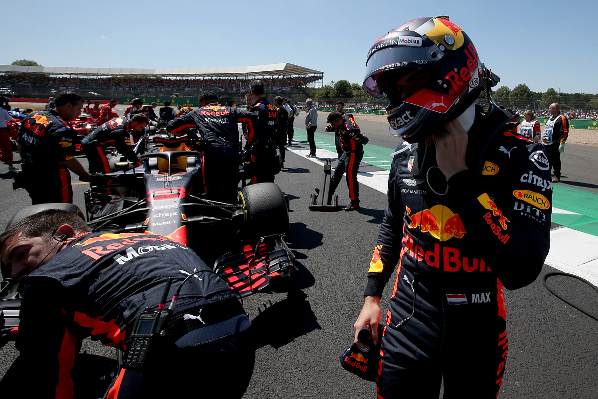 索伯车队横扫雷诺车队，维斯塔潘点燃赛场