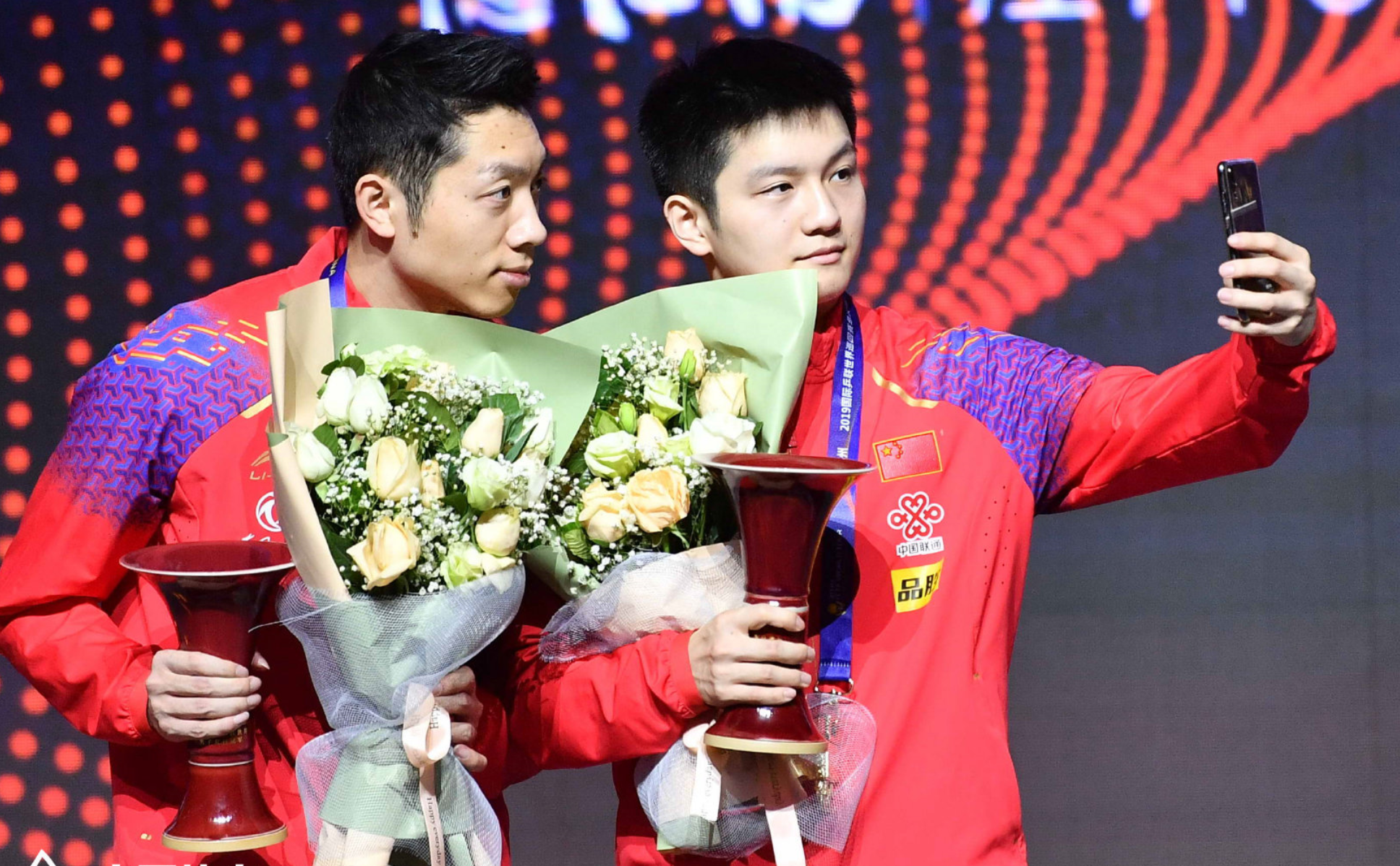 韩国队鏖战英格兰队，许昕惊艳四座