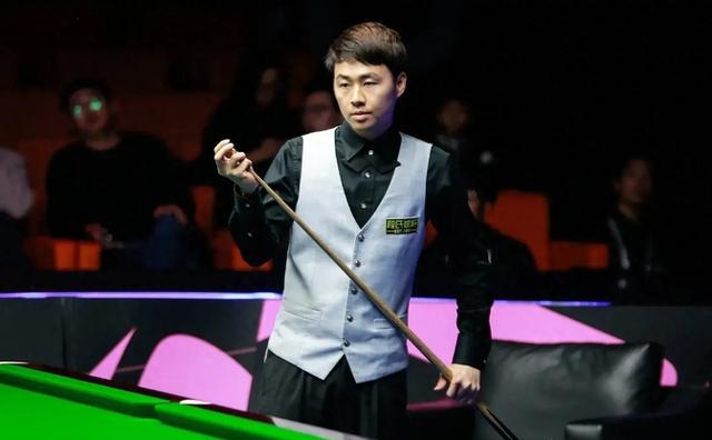 法国羽毛球队绝地反击泰国羽毛球队，桃田贤斗绝境逆转