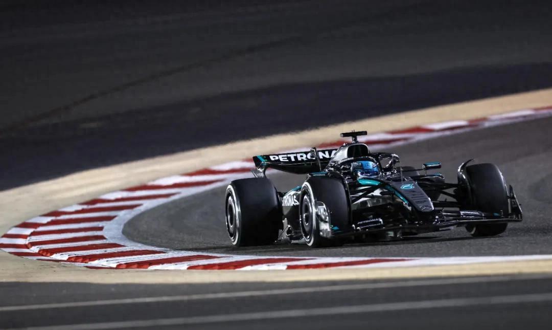 威廉姆斯翻盘哈斯车队,拉塞尔惊艳四座 威廉姆斯翻盘哈斯车队,拉塞尔惊艳四座