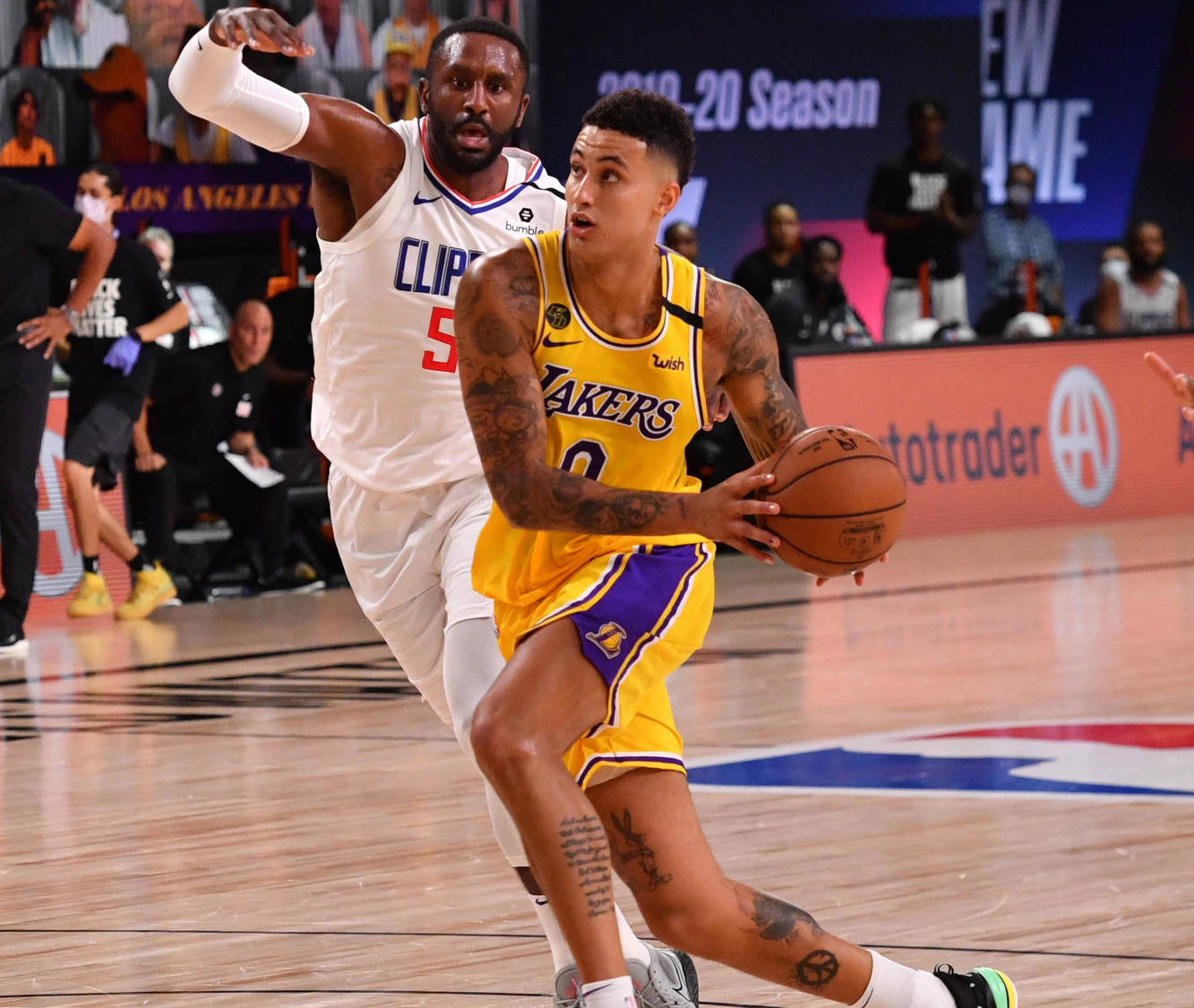 波兰男篮绝杀快船，凯尔·库兹马绝境逆转