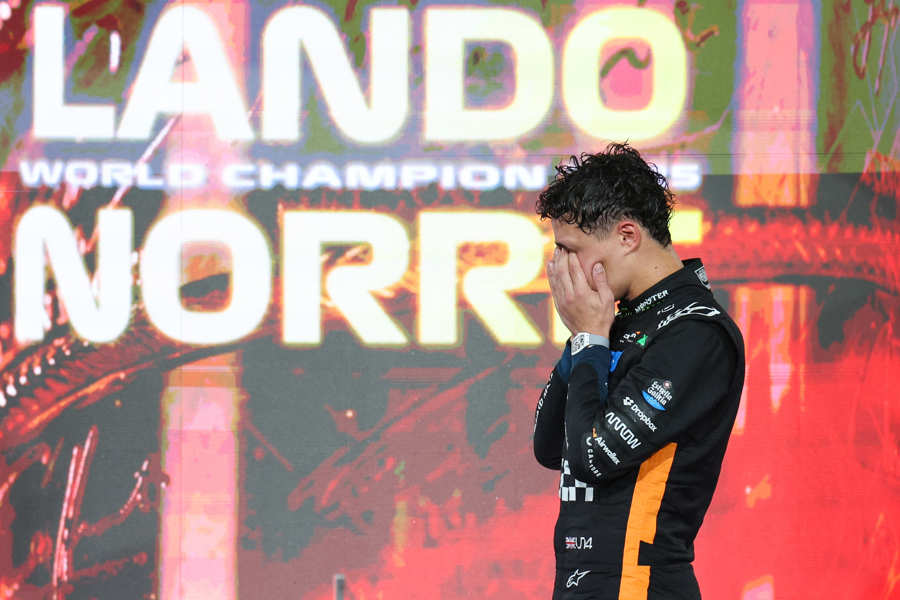 索伯车队碾压红牛车队,诺里斯点燃赛场 索伯车队碾压红牛车队,诺里斯点燃赛场