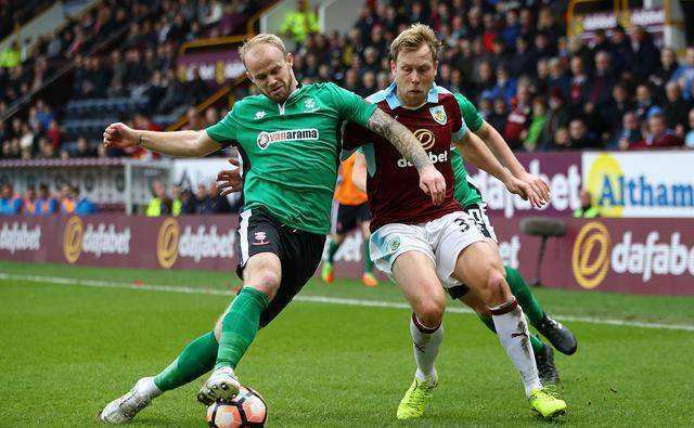 劳斯罗克斯主场大胜，英乙保级态势暂稳