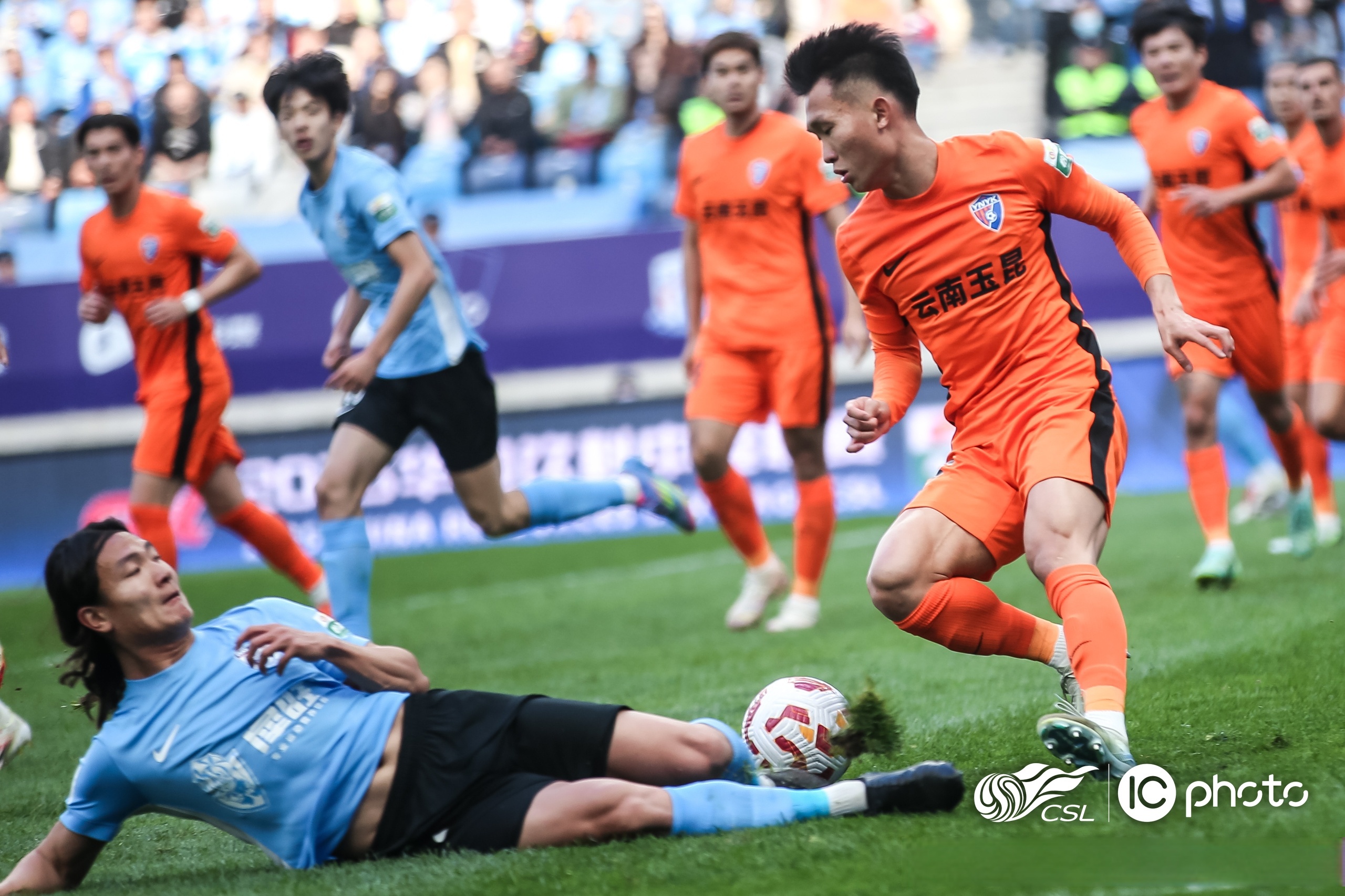 中超联赛对决存机遇,球队胜利之门铺展 中超联赛对决存机遇,球队胜利之门铺展