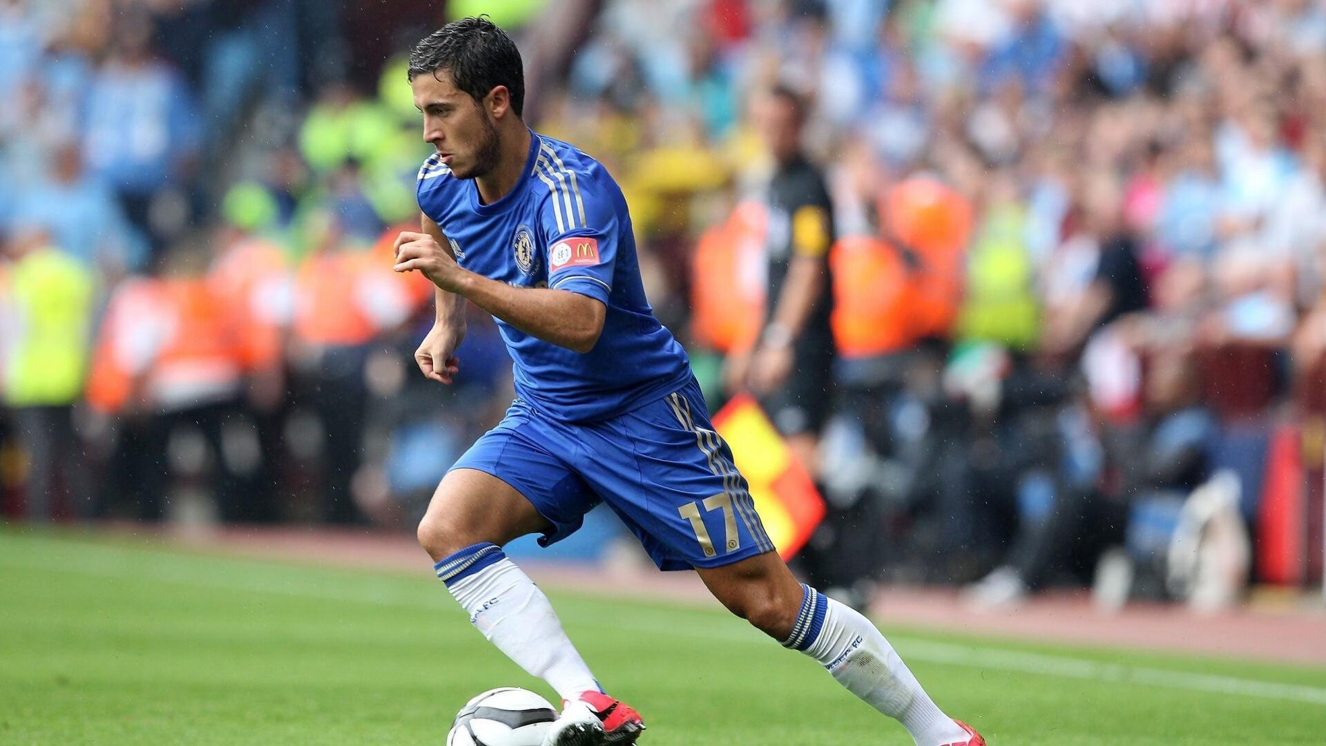 阿坎吉，F1街道赛之夜的硬仗之王，在钢铁丛林中加冕