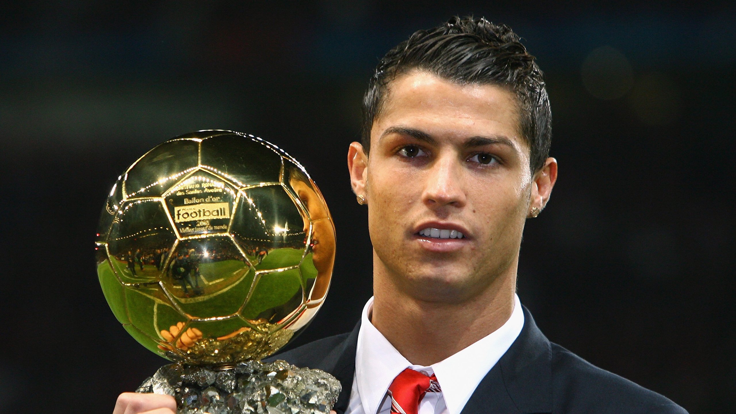 沙漠风暴席卷南美，从意甲焦点战到沙特横扫委内瑞拉，一场跨越大陆的足球权力更迭